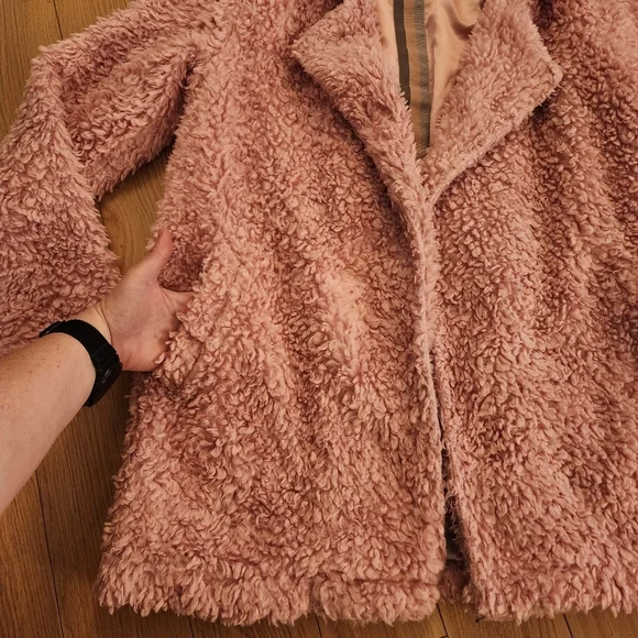 P.J. Salvage Pink Faux Fur Coat-oversized Small - Picture 6 of 16
